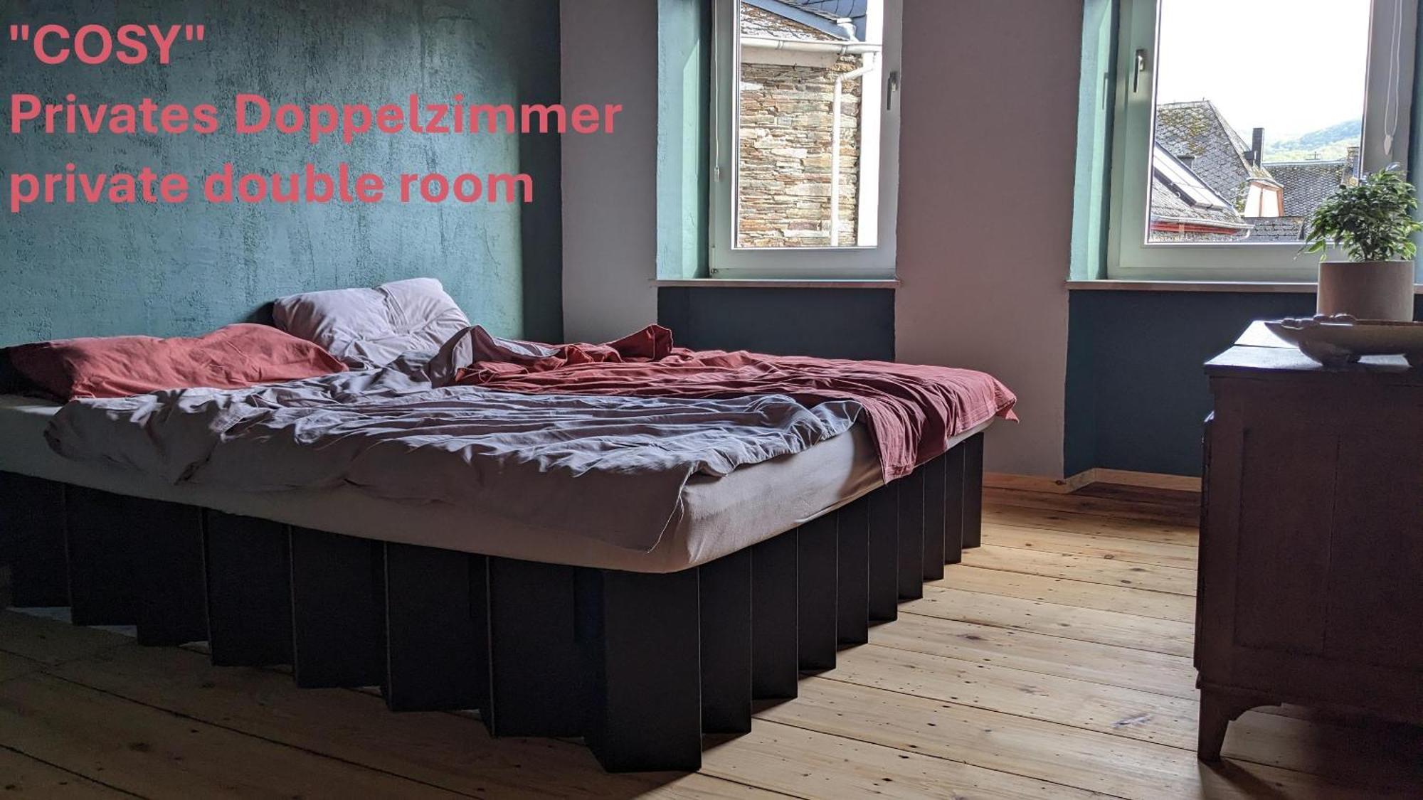 Monkey Factory - Mini Home-Stay Hostel 特拉本特拉巴赫 外观 照片